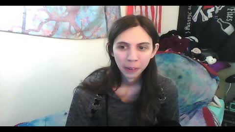 Luna online show from 4, 1, 2025