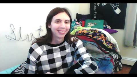 Luna online show from 5, 3, 2026