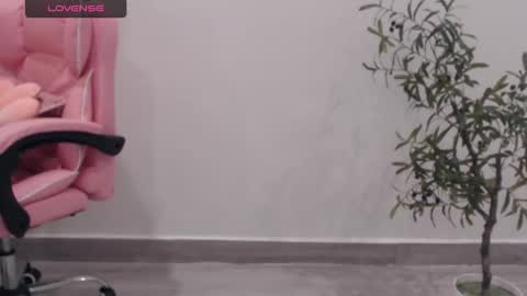 Angelina online show from 16, 9, 2025