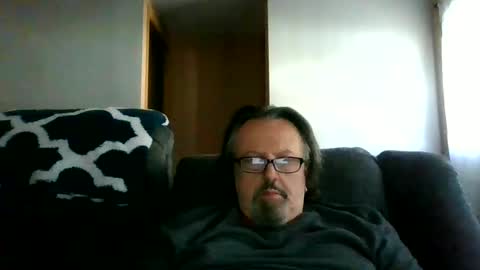 Snapshot of touchit9923 chatting on 1, 10, 2025 jim online show from 1, 10, 2025