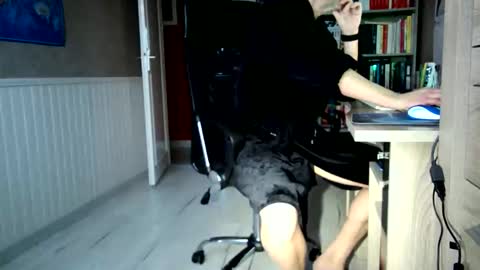 Snapshot of toutim6163 chatting on 26, 11, 2025 toutim6163 online show from 26, 11, 2025