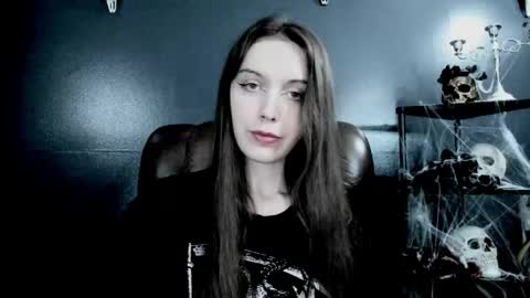 toxicdomme online show from 11, 5, 2026