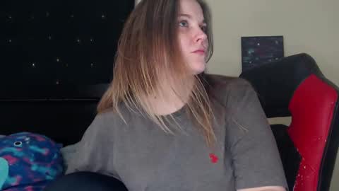 Snapshot of toxiclilly chatting on 7, 12, 2024 Lilly Miss Mistress Goddess Maam Queen Boss online show from 7, 12, 2024