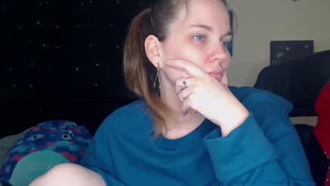 Snapshot of toxiclilly chatting on 10, 2, 2025 Lilly Miss Mistress Goddess Maam Queen Boss online show from 10, 2, 2025