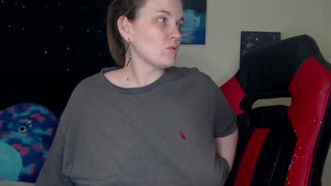 Snapshot of toxiclilly chatting on 12, 2, 2025 Lilly Miss Mistress Goddess Maam Queen Boss online show from 12, 2, 2025