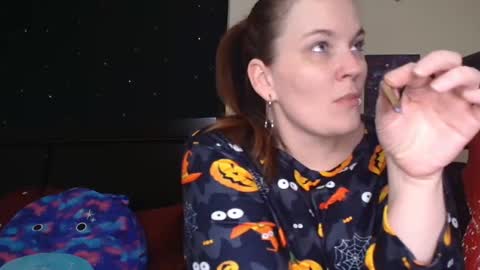 Snapshot of toxiclilly chatting on 26, 10, 2025 Lilly Miss Mistress Goddess Maam Queen Boss online show from 26, 10, 2025