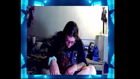 Snapshot of toxiclove1311 chatting on 13, 10, 2025 Toxiclove1311 online show from 13, 10, 2025