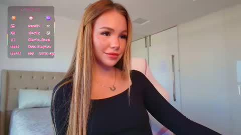 Snapshot of tracy_tay1or chatting on 10, 6, 2026 Tracy GMT2 Mon 3 AM - 4 PM Tue 3 AM - 4 PM Wed 3 AM - 4 PM Thur 3 AM - 4 PM Fri 3 AM - 4 PM online show from 10, 6, 2026