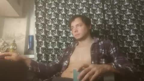 Snapshot of tradewm chatting on 6, 11, 2025 Trade4Life online show from 6, 11, 2025