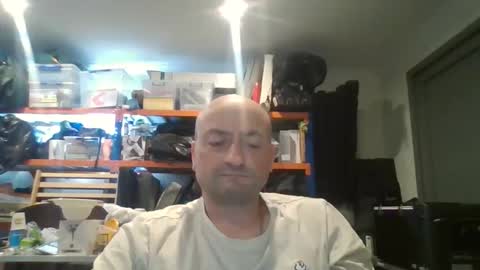 tradiedan2023 online show from 6, 1, 2026