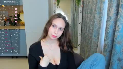 Snapshot of traneba chatting on 4, 2, 2025 Kate online show from 4, 2, 2025