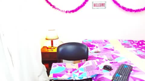 Snapshot of trans_fem420 chatting on 28, 12, 2024 Luna online show from 28, 12, 2024