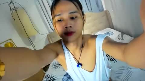 Snapshot of transbigcockselfsucker chatting on 25, 3, 2026 GEN LUXS online show from 25, 3, 2026