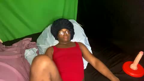 TransDomme Omi online show from 12, 3, 2026