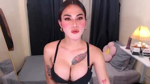 Selena the real cummer online show from 10, 6, 2026