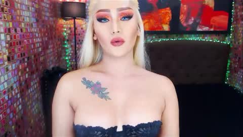 Snapshot of transplayfullolivia chatting on 18, 2, 2025 KYLIE BELLA TS online show from 18, 2, 2025