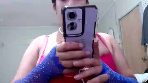 travelergirl online show from 31, 5, 2026