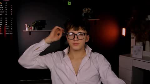 Travis online show from 7, 10, 2025