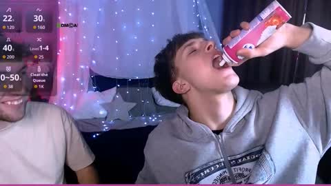 Travis online show from 12, 11, 2025