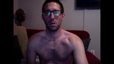 Snapshot of traviskenn chatting on 22, 2, 2025 TravisKenn online show from 22, 2, 2025