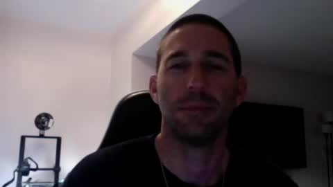 Snapshot of traviskenn chatting on 10, 3, 2025 TravisKenn online show from 10, 3, 2025