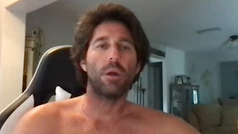 TravisKenn online show from 28, 10, 2025