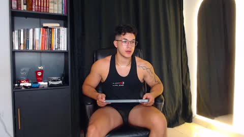 Travis online show from 5, 3, 2025