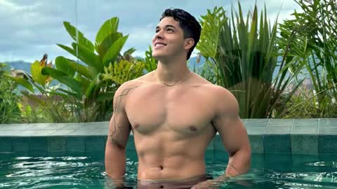 Travis online show from 15, 9, 2025