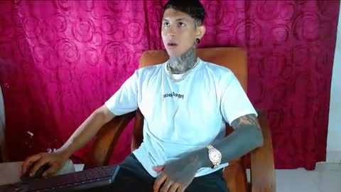 Snapshot of travistanner28 chatting on 2, 1, 2025 TRAV - INDEPENDENT MODEL online show from 2, 1, 2025