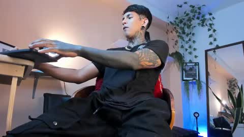 Snapshot of travistanner28 chatting on 31, 1, 2025 TRAV - INDEPENDENT MODEL online show from 31, 1, 2025