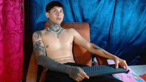 Snapshot of travistanner28 chatting on 6, 2, 2025 TRAV - INDEPENDENT MODEL online show from 6, 2, 2025