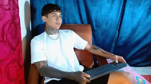 Snapshot of travistanner28 chatting on 12, 2, 2025 TRAV - INDEPENDENT MODEL online show from 12, 2, 2025