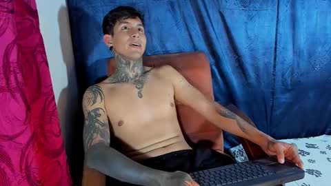 Snapshot of travistanner28 chatting on 18, 2, 2025 TRAV - INDEPENDENT MODEL online show from 18, 2, 2025