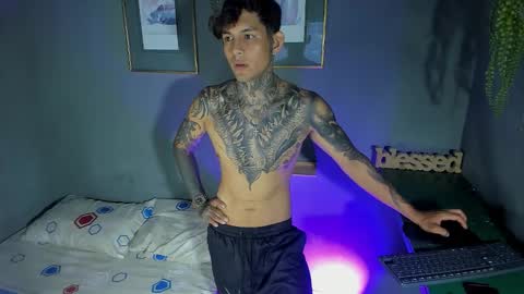 Snapshot of travistanner28 chatting on 14, 10, 2025 TRAV - INDEPENDENT MODEL online show from 14, 10, 2025