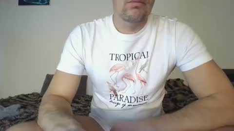 Snapshot of traxking444 chatting on 10, 1, 2025 Displayman online show from 10, 1, 2025