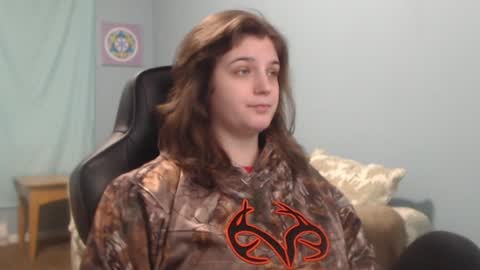 Snapshot of treejeanne chatting on 14, 12, 2024 TreeJeanne online show from 14, 12, 2024