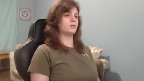 Snapshot of treejeanne chatting on 16, 12, 2024 TreeJeanne online show from 16, 12, 2024