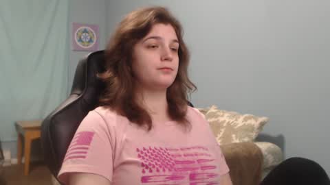 Snapshot of treejeanne chatting on 20, 12, 2024 TreeJeanne online show from 20, 12, 2024