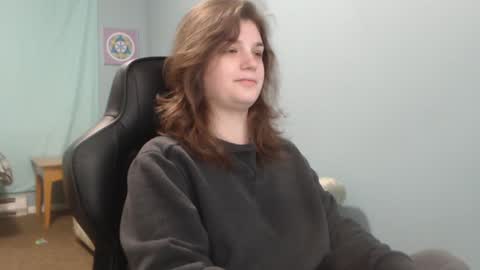 Snapshot of treejeanne chatting on 7, 2, 2025 TreeJeanne online show from 7, 2, 2025