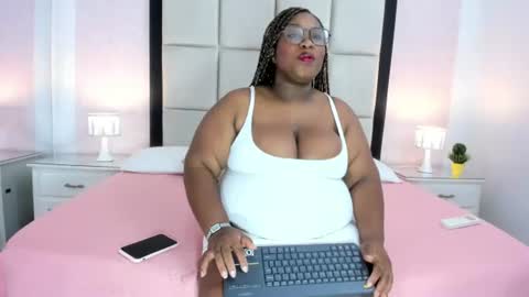 Treisy Vixen big ass online show from 3, 7, 2026
