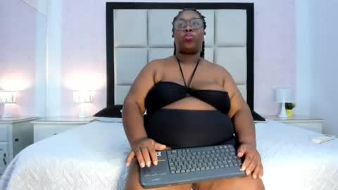 Treisy Vixen big ass online show from 7, 7, 2026