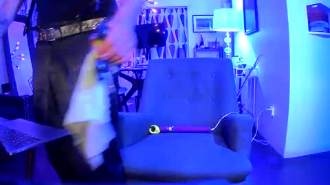 Snapshot of trent_pounder chatting on 6, 12, 2024 Trent Pounder online show from 6, 12, 2024