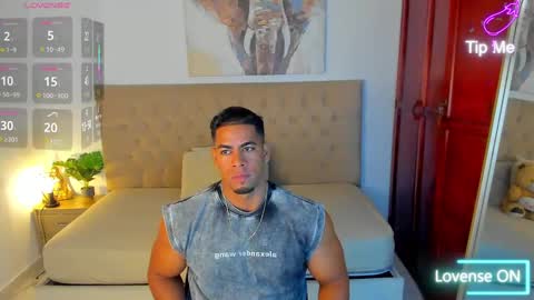 Snapshot of trevor_vinc chatting on 7, 10, 2025 trevor online show from 7, 10, 2025