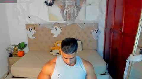 Snapshot of trevor_vinc chatting on 28, 10, 2025 trevor online show from 28, 10, 2025