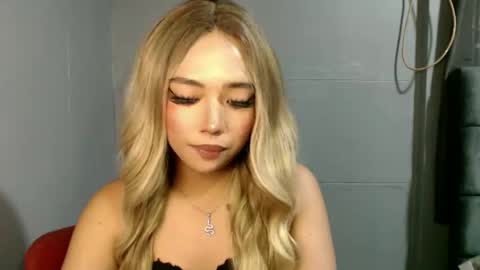 Snapshot of trexie_fucks15 chatting on 3, 10, 2025 trexie_fucks15 online show from 3, 10, 2025