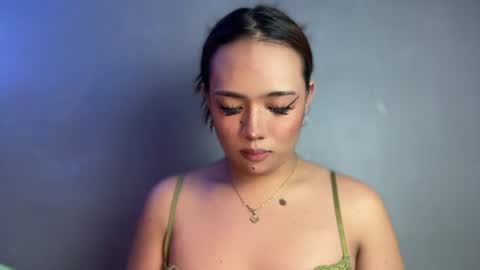 trexie_fucks15 online show from 18, 5, 2026