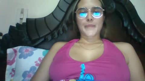 Snapshot of triana_bell chatting on 18, 12, 2024 triana_bell online show from 18, 12, 2024