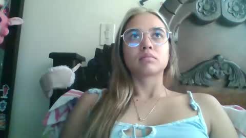 Snapshot of triana_bell chatting on 29, 12, 2024 triana_bell online show from 29, 12, 2024