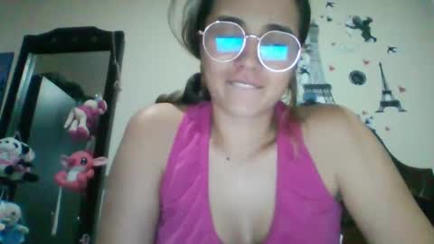 Snapshot of triana_bell chatting on 28, 1, 2025 triana_bell online show from 28, 1, 2025