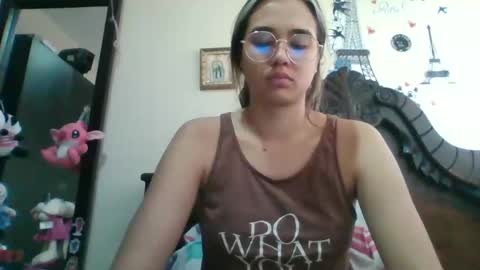 Snapshot of triana_bell chatting on 12, 2, 2025 triana_bell online show from 12, 2, 2025
